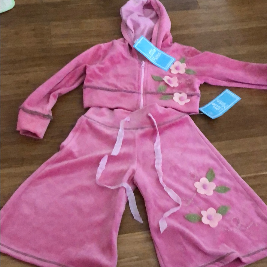 Little Mass Size 4 Outfit Pink New With Tag $106